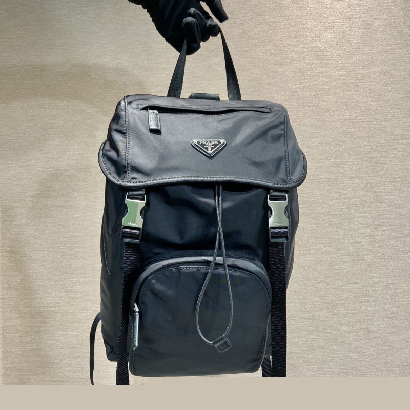Pra*a backpacks